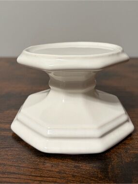 Pfaltzgraff Pedestal Candleholder Heritage White Pattern